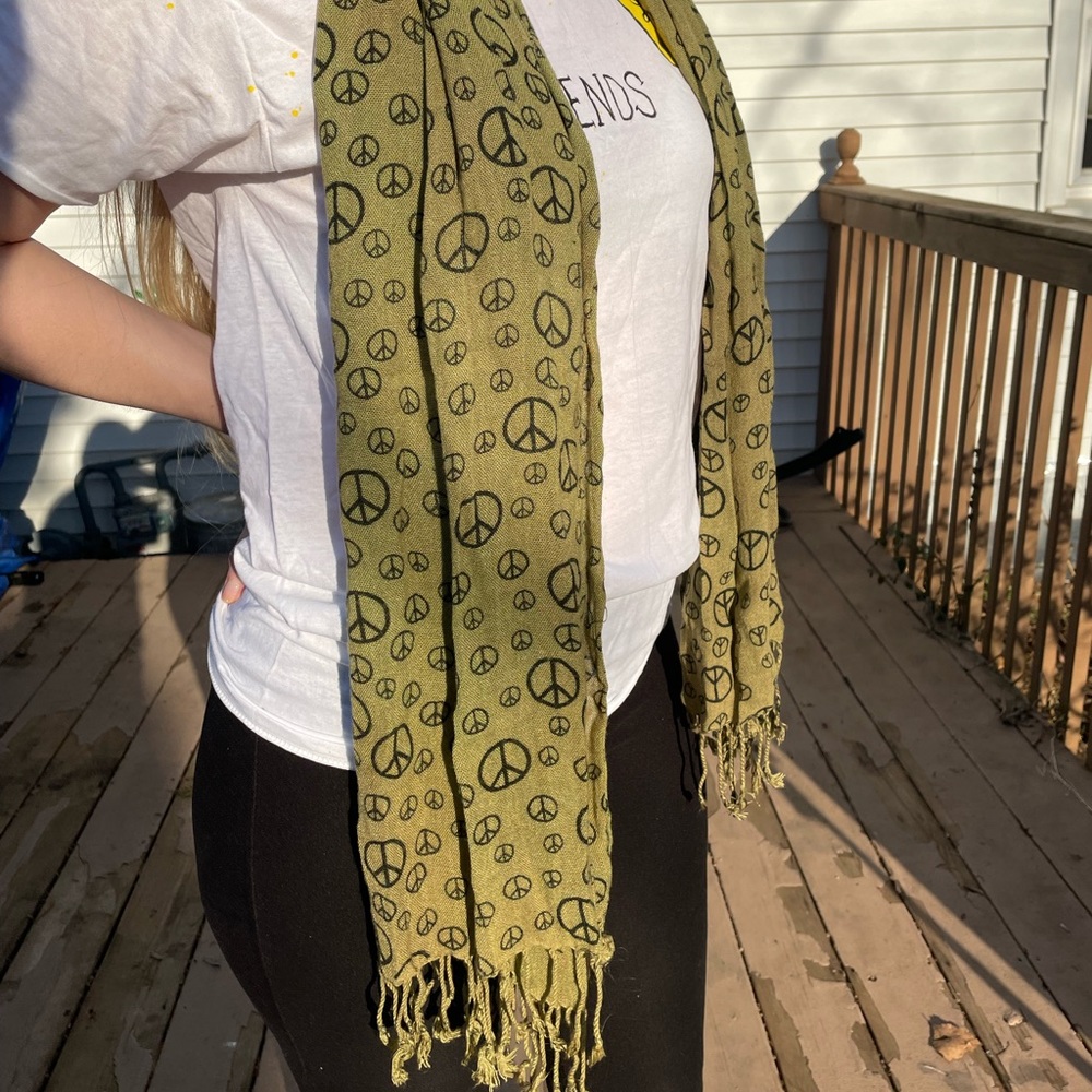 Green peace ☮️ scarf